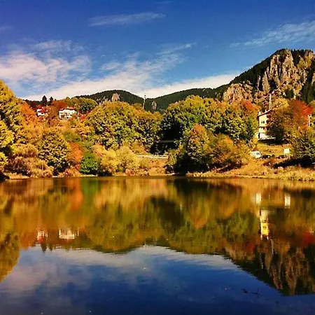 Pine Aparthotel Smoljan